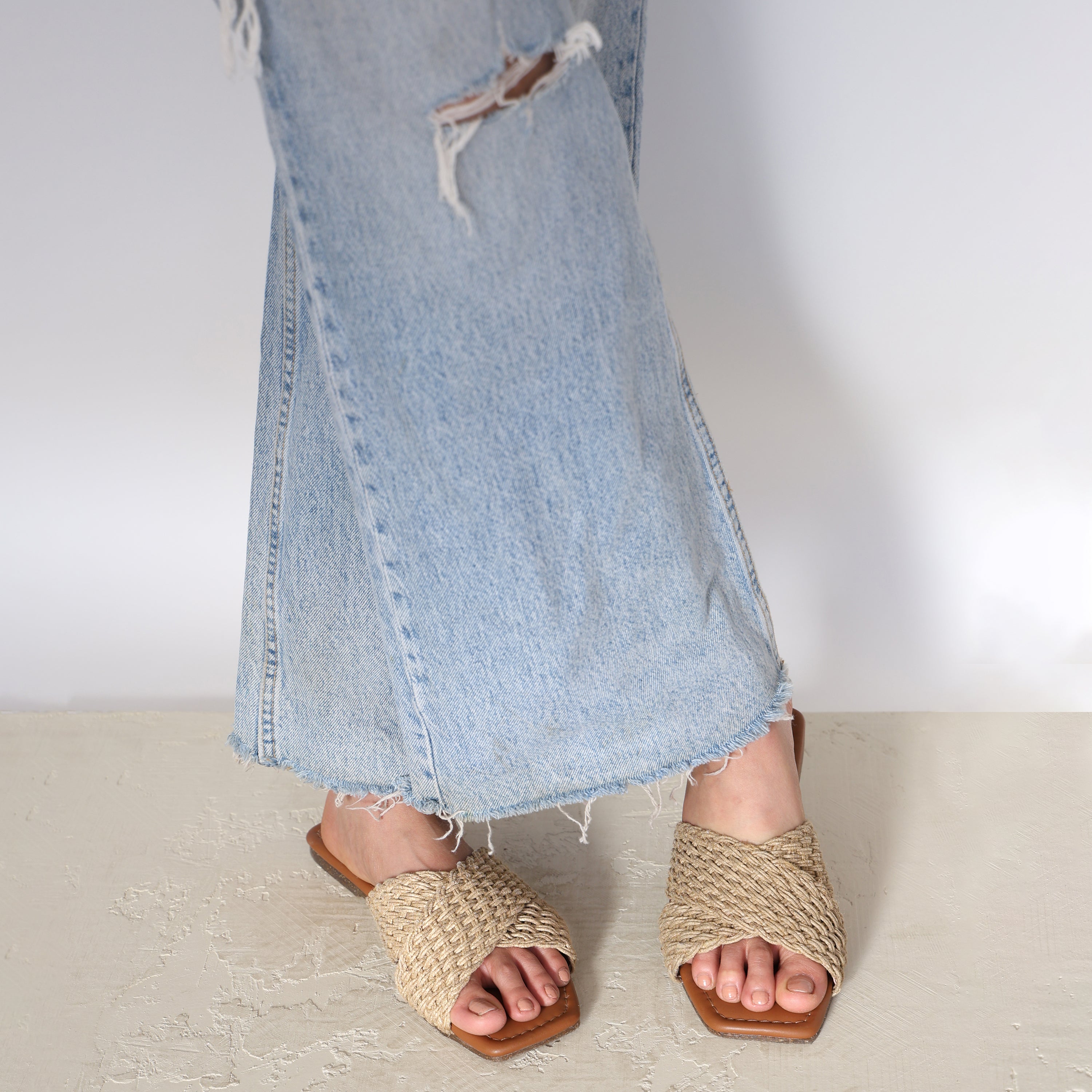 Dark Tan Jute Slides