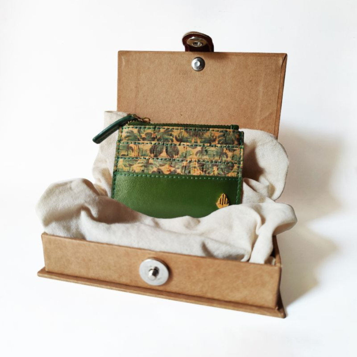 Iris Green cardholder