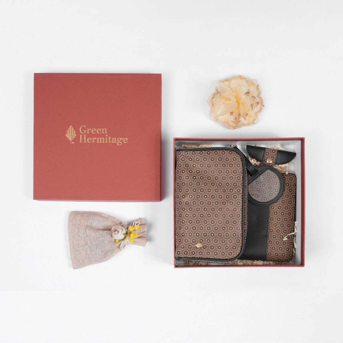 BOX 4: The Voyagers Gift Set