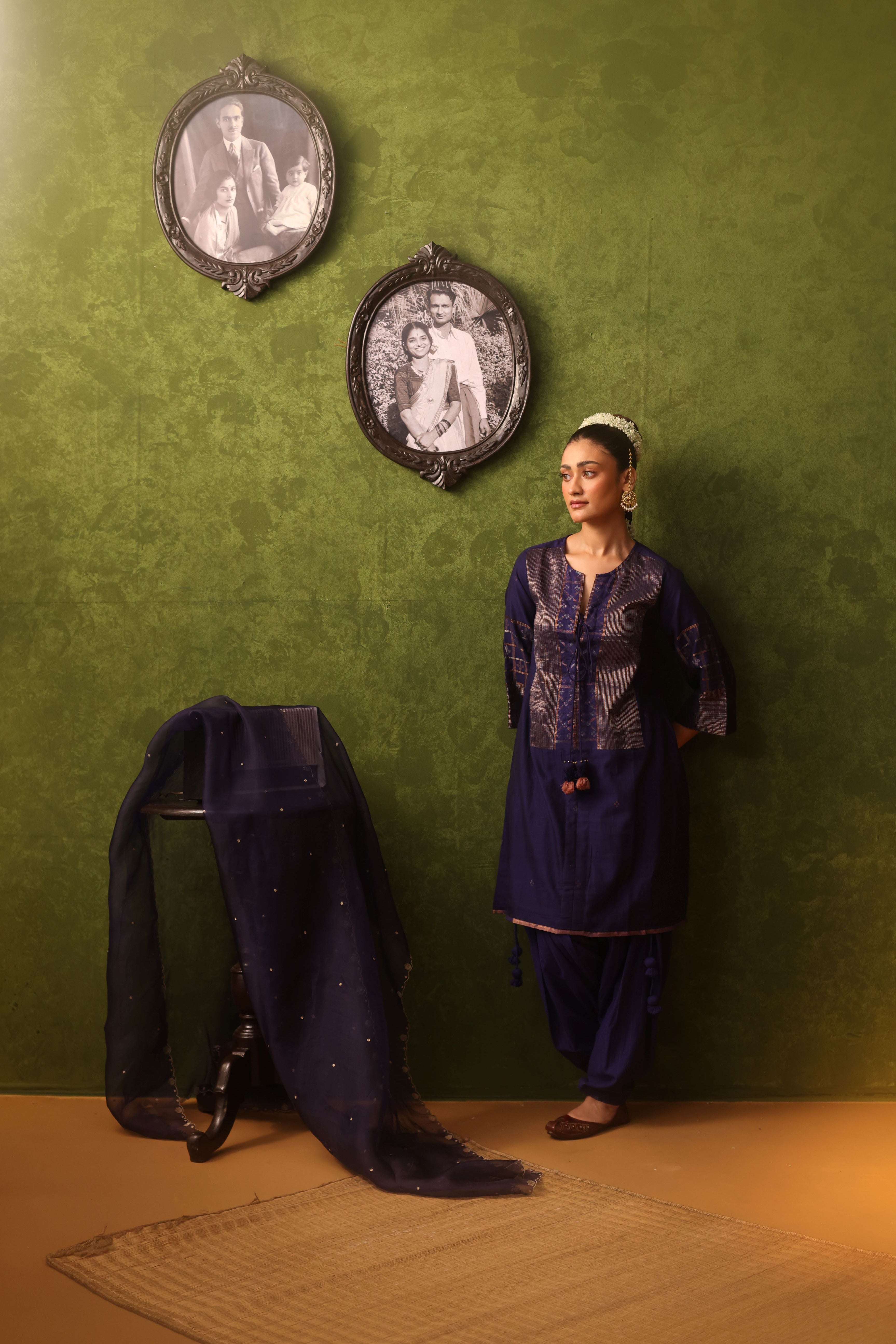 Zeenat - Indigo Handwoven Cotton Jamdani Striped Patiala Pant