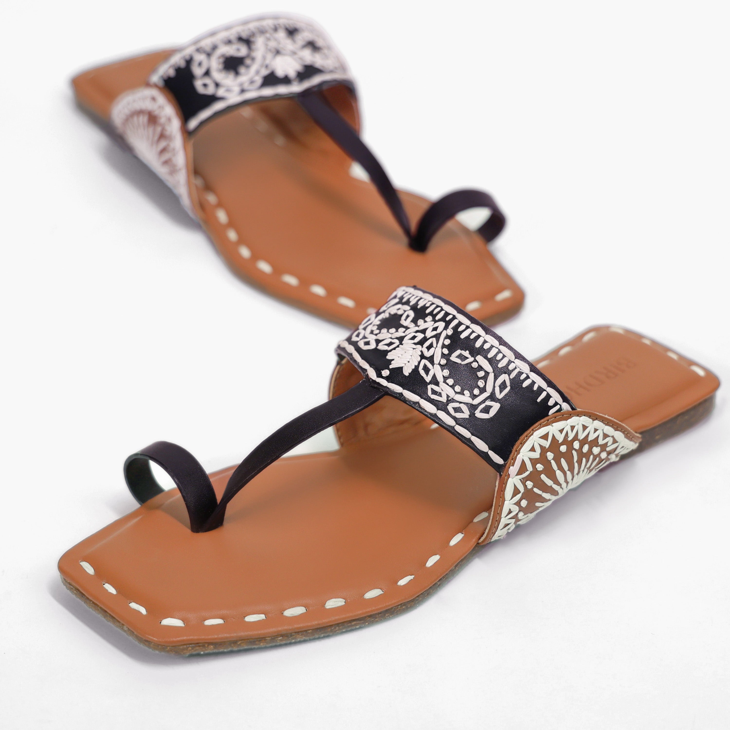Black Mandana Flats