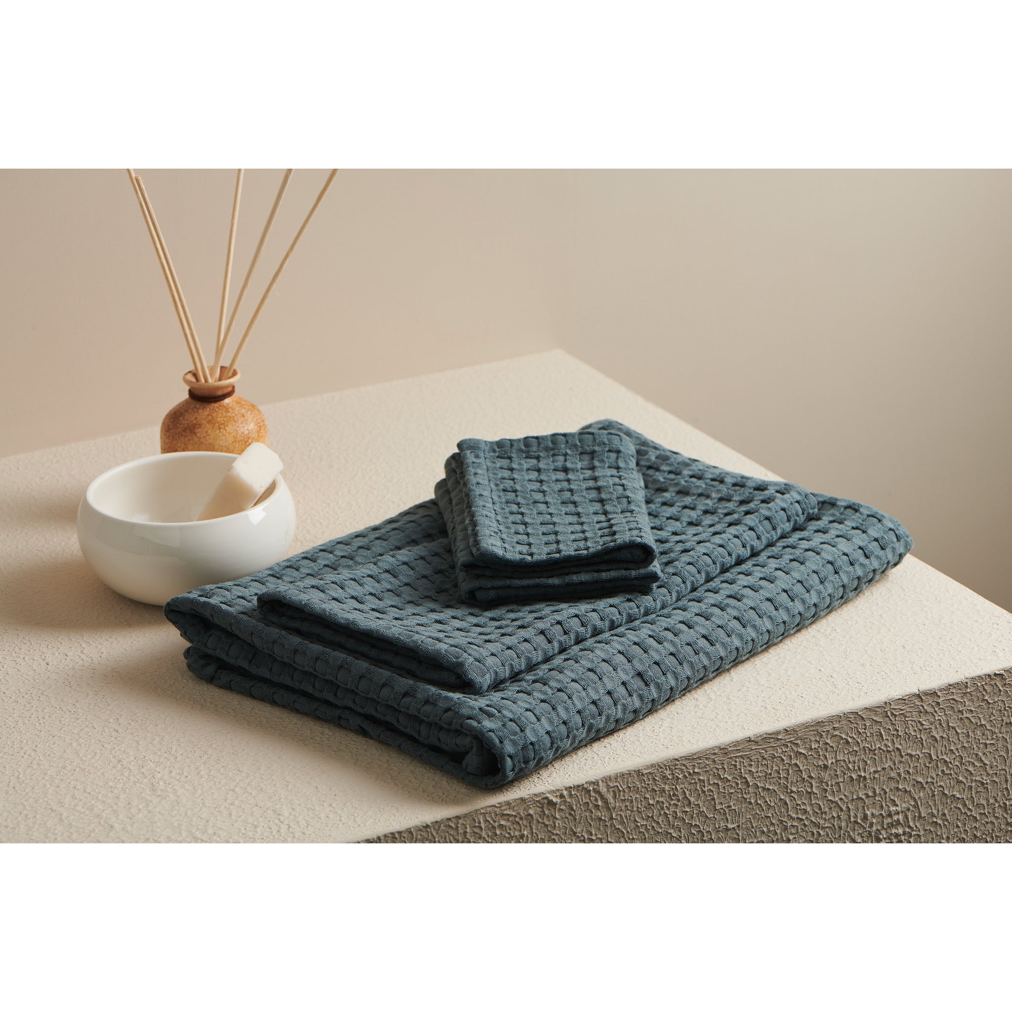 Beehive Cotton Bamboo Waffle Towel