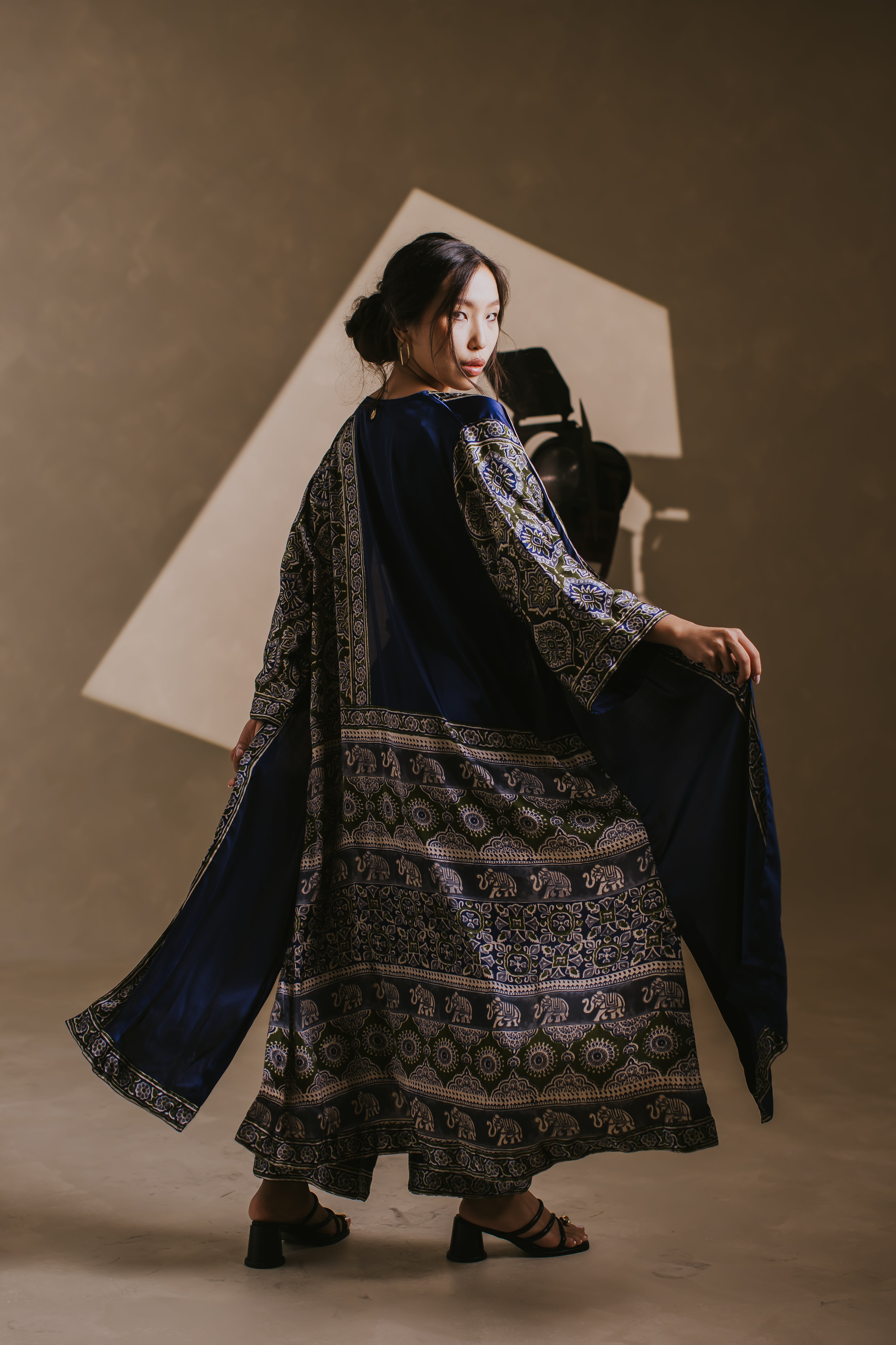 Ultramarine Modal Silk Breeze Kimono