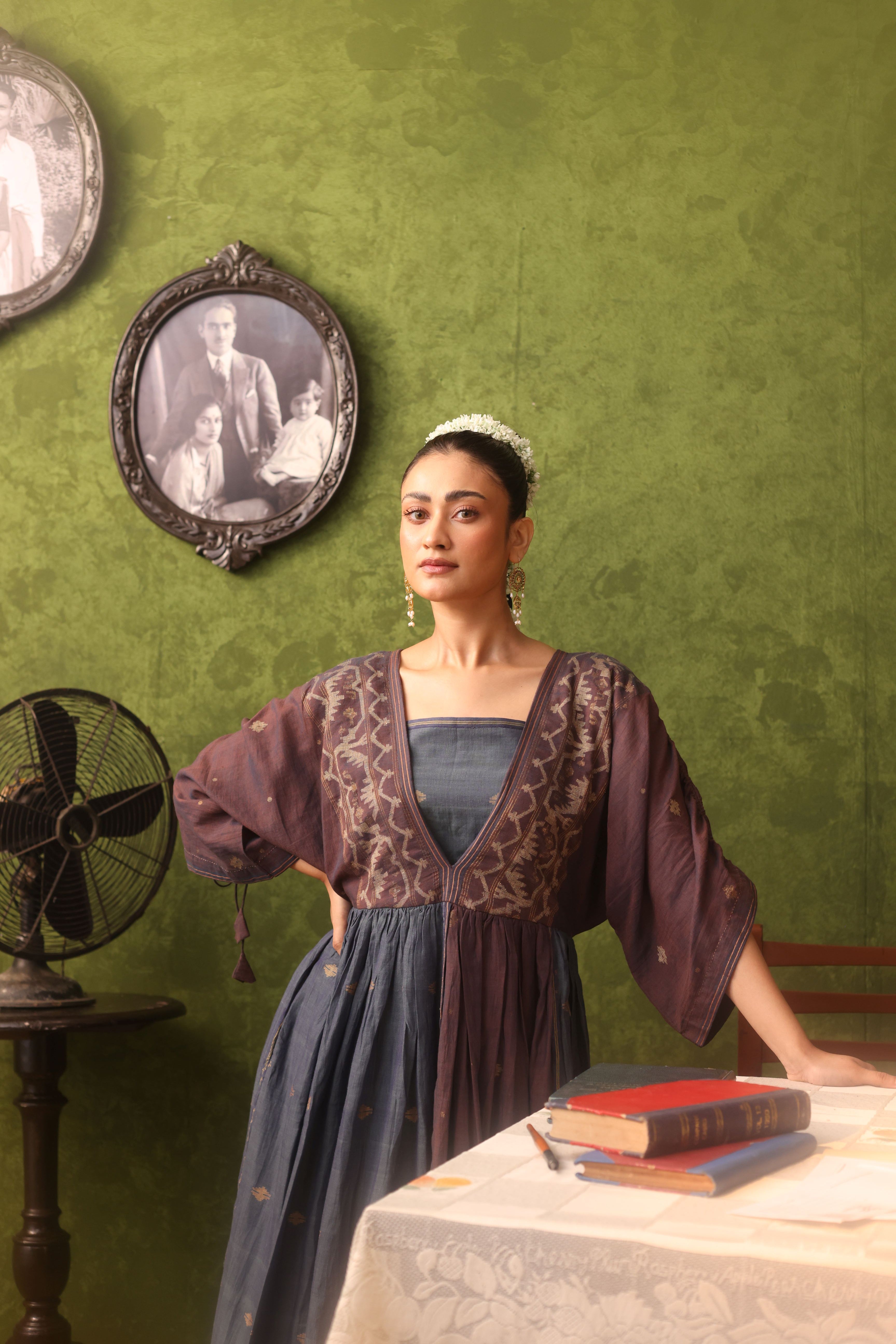 Khwaab - Dual Shades Of Blue And Purple Handwoven Cotton Jamdani Dress