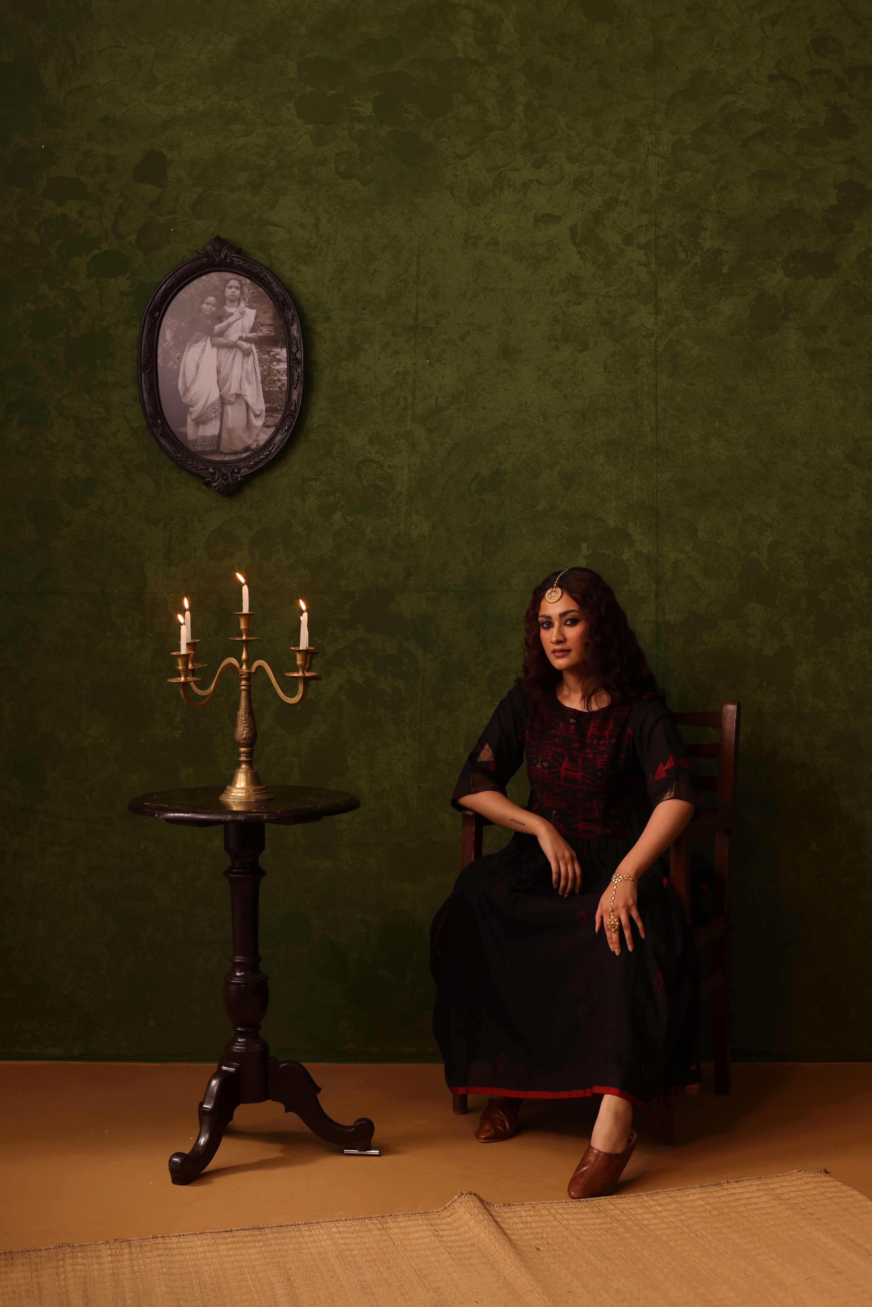 Noor - Black And Red Handwoven Cotton Jamdani Zari Dress