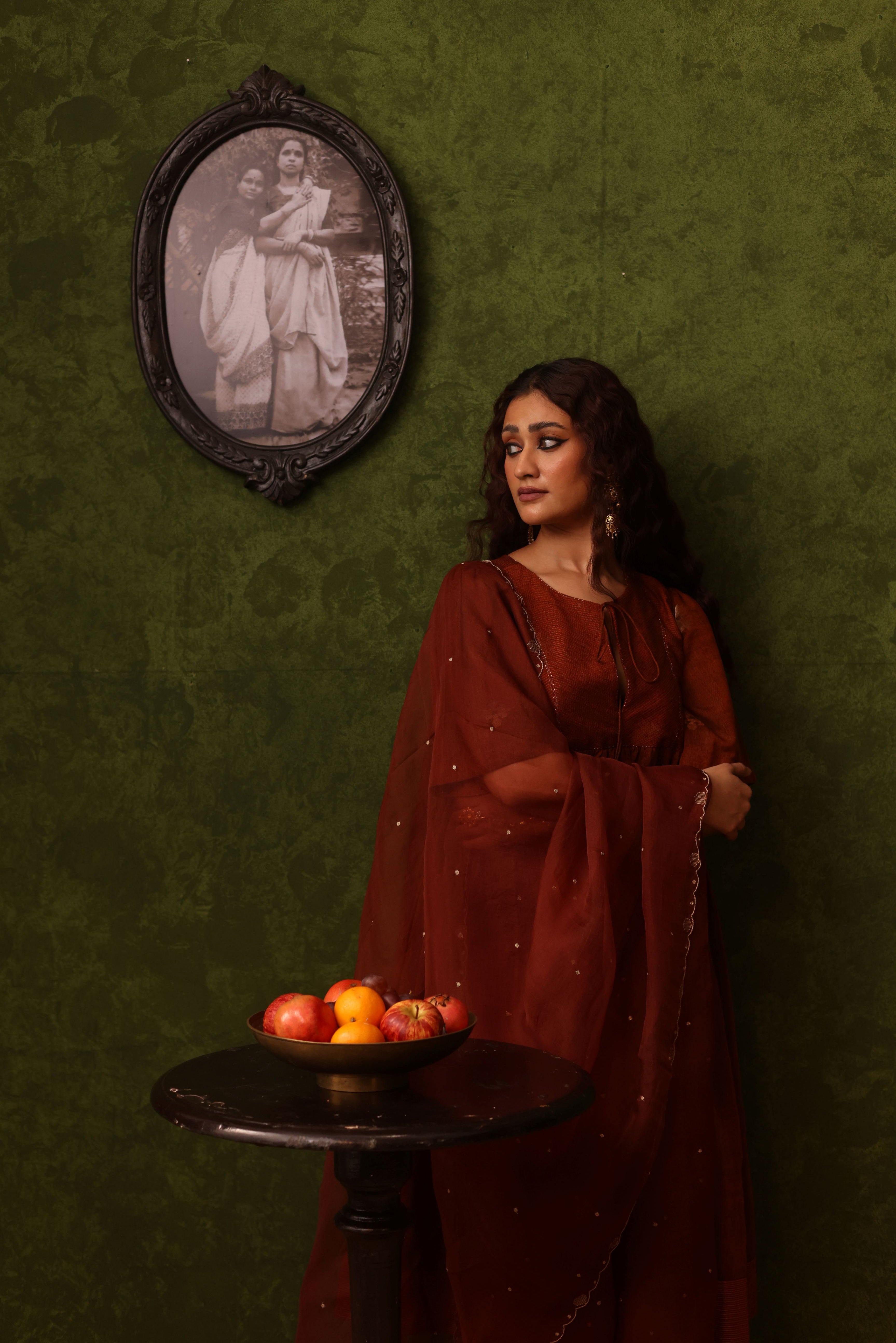 Amrita - Rust Orange Hand-Embroidered Organza Dupatta