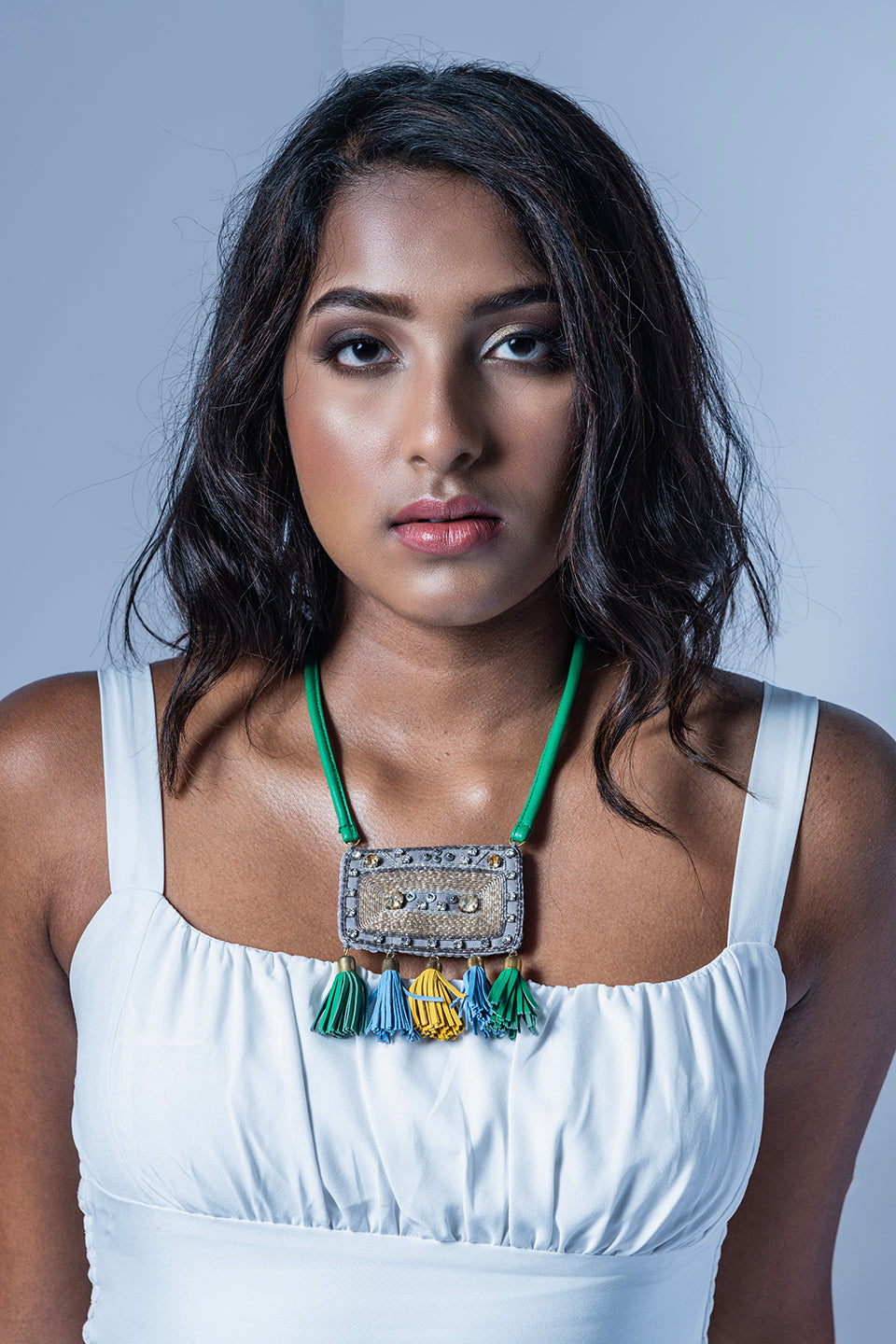 Retro Cas - Grey Recycled Leather Neckpiece