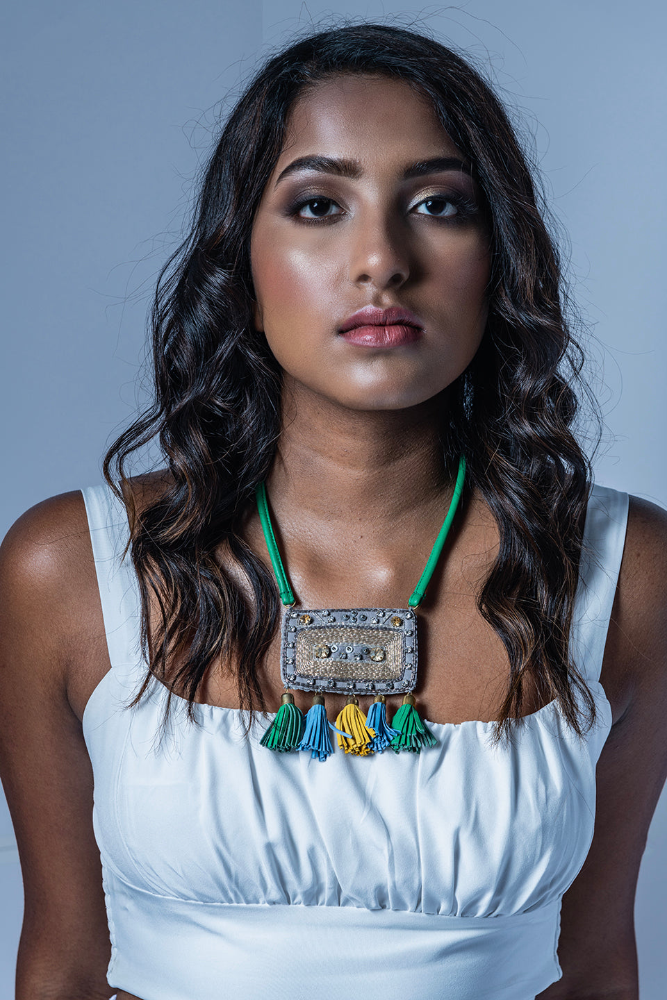 Retro Cas - Grey Recycled Leather Neckpiece