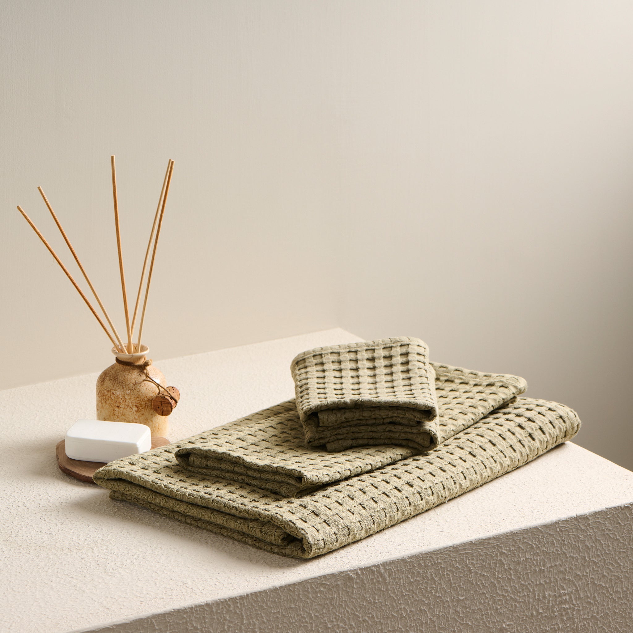 Beehive Cotton Bamboo Waffle Towel