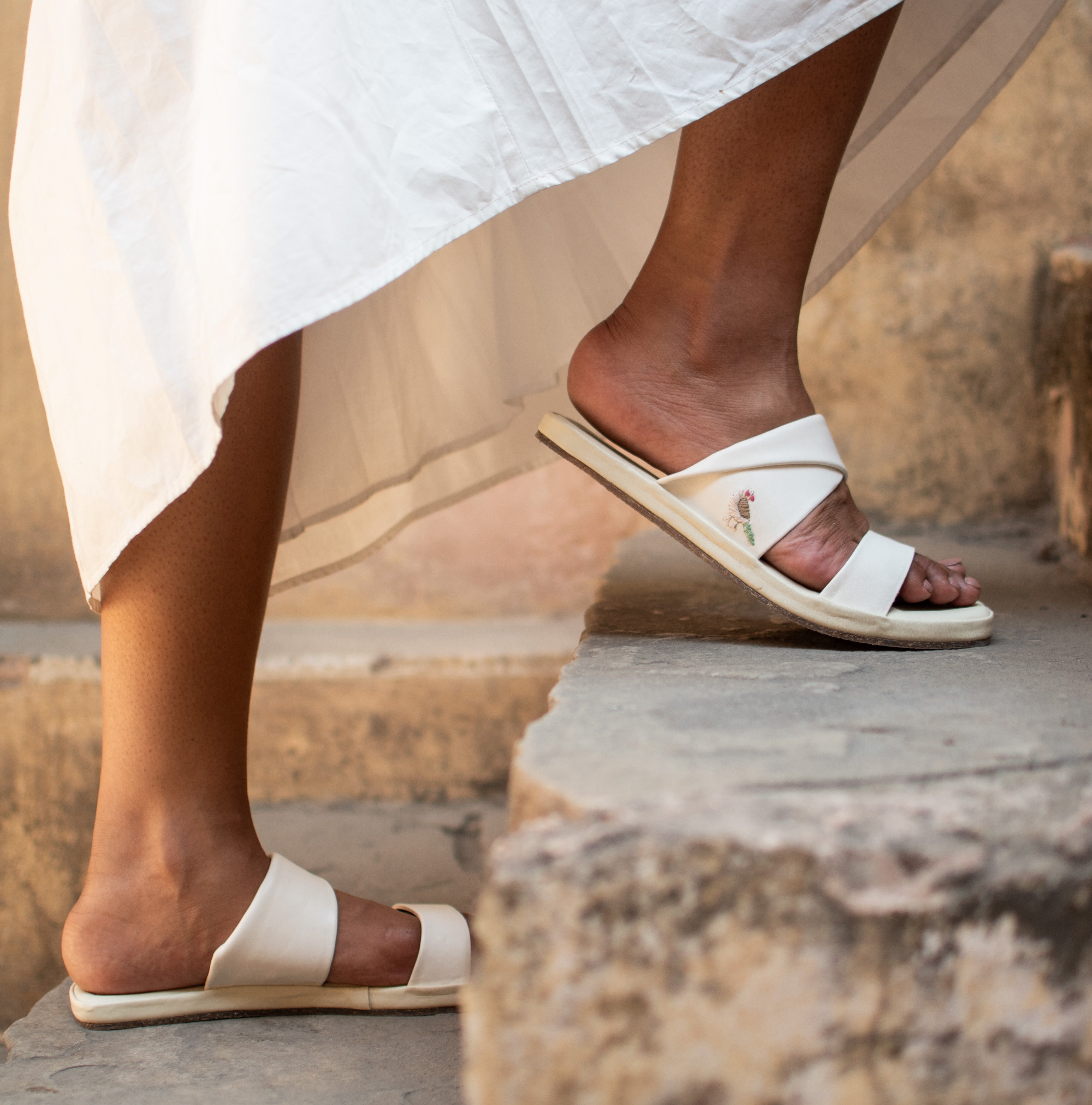 White Chidiya Slides