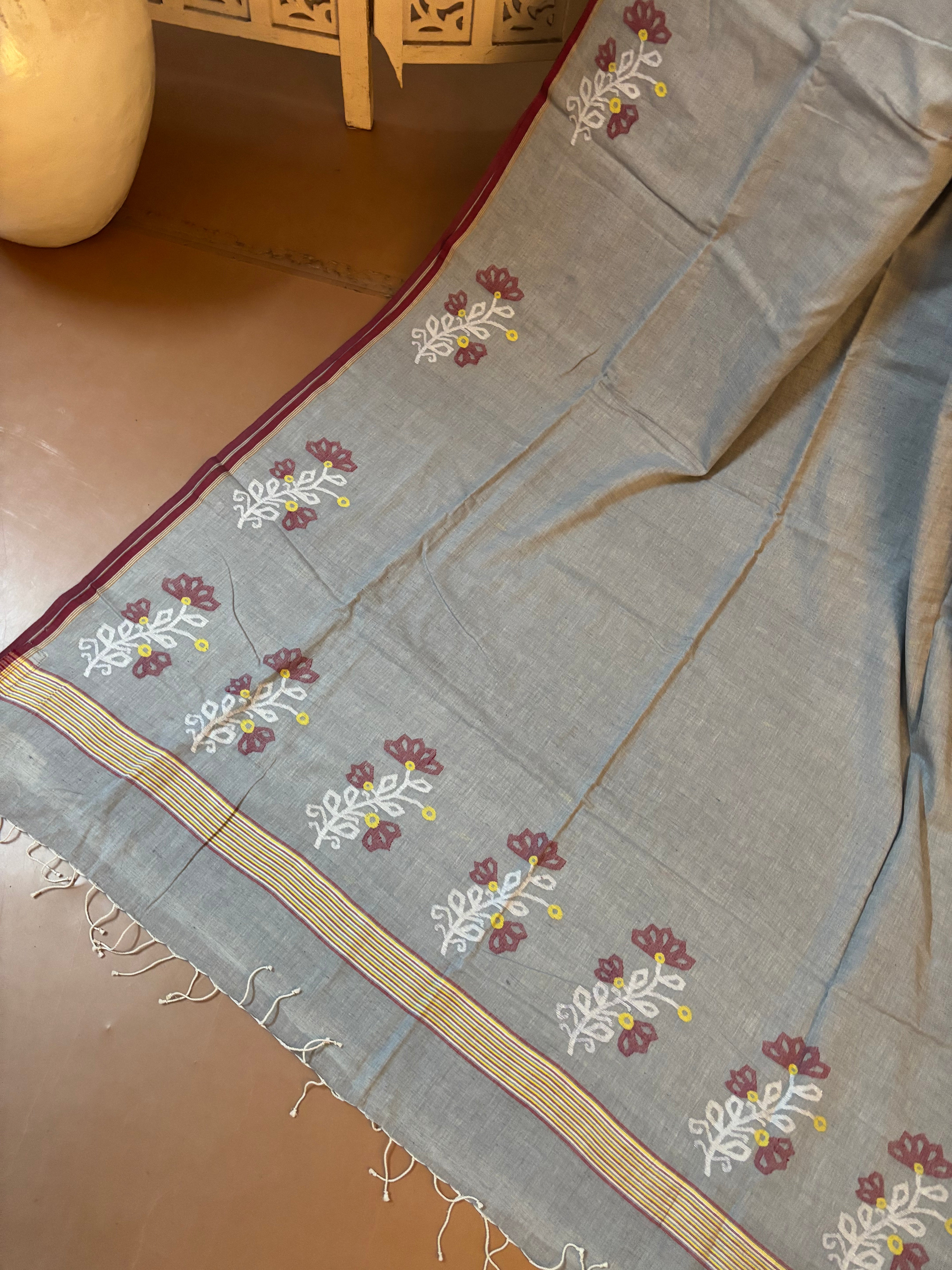 Dolon - Light Grey Handspun Cotton Jamdani Saree