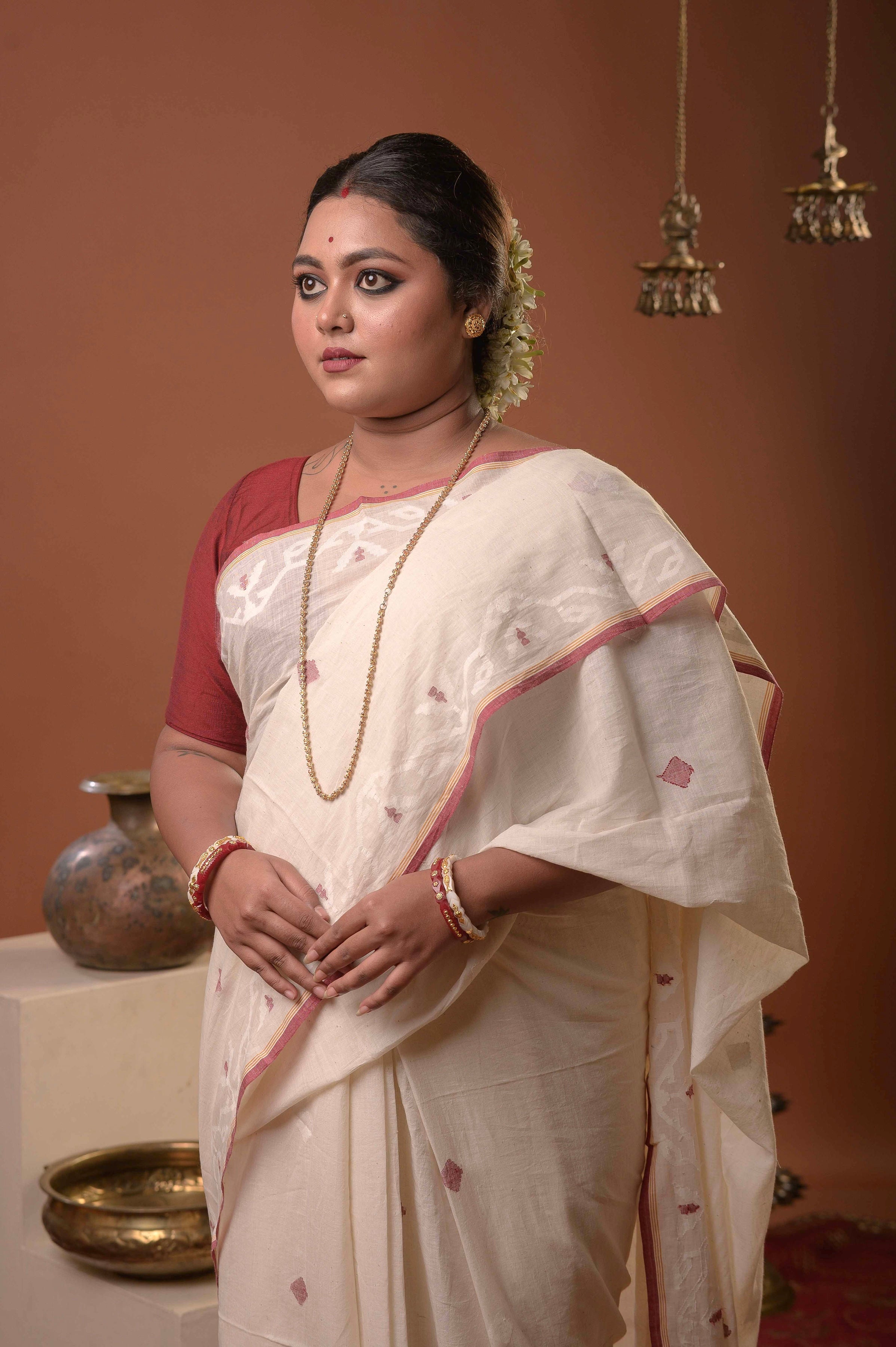 Ashalata - Off White Handspun Cotton Jamdani Saree