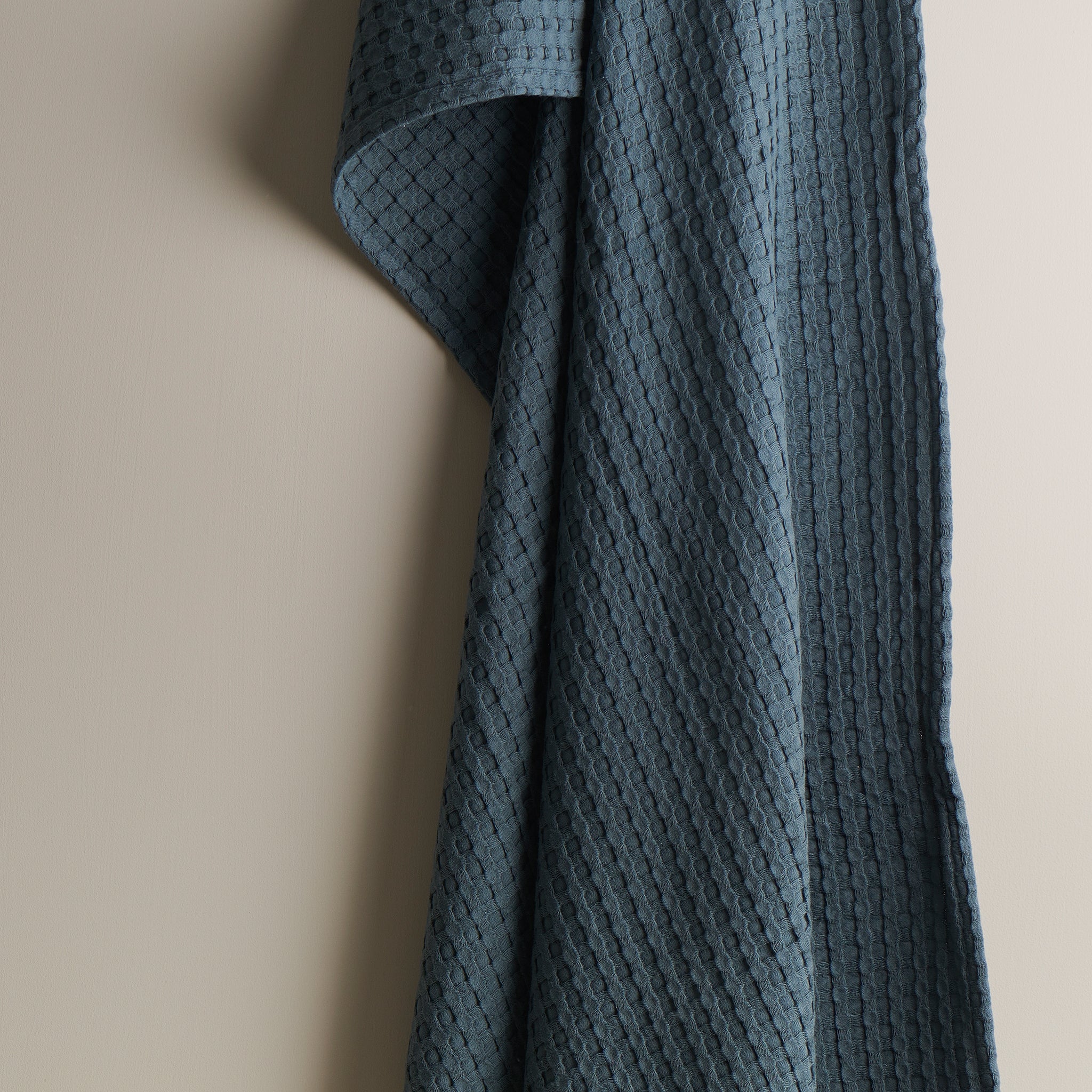 Beehive Cotton Bamboo Waffle XL Bath Towel
