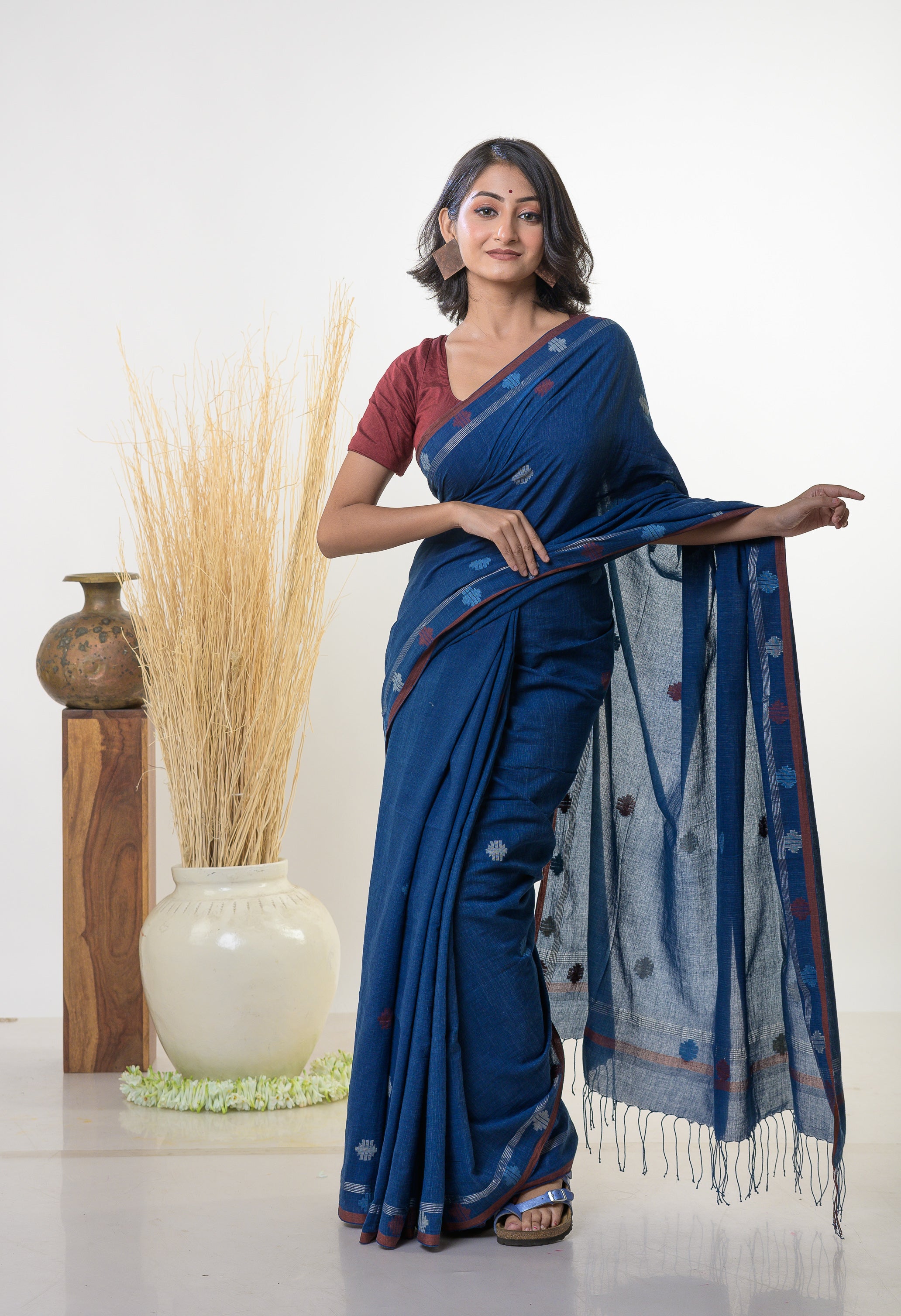Barna - Indigo Handspun Cotton Jamdani Saree
