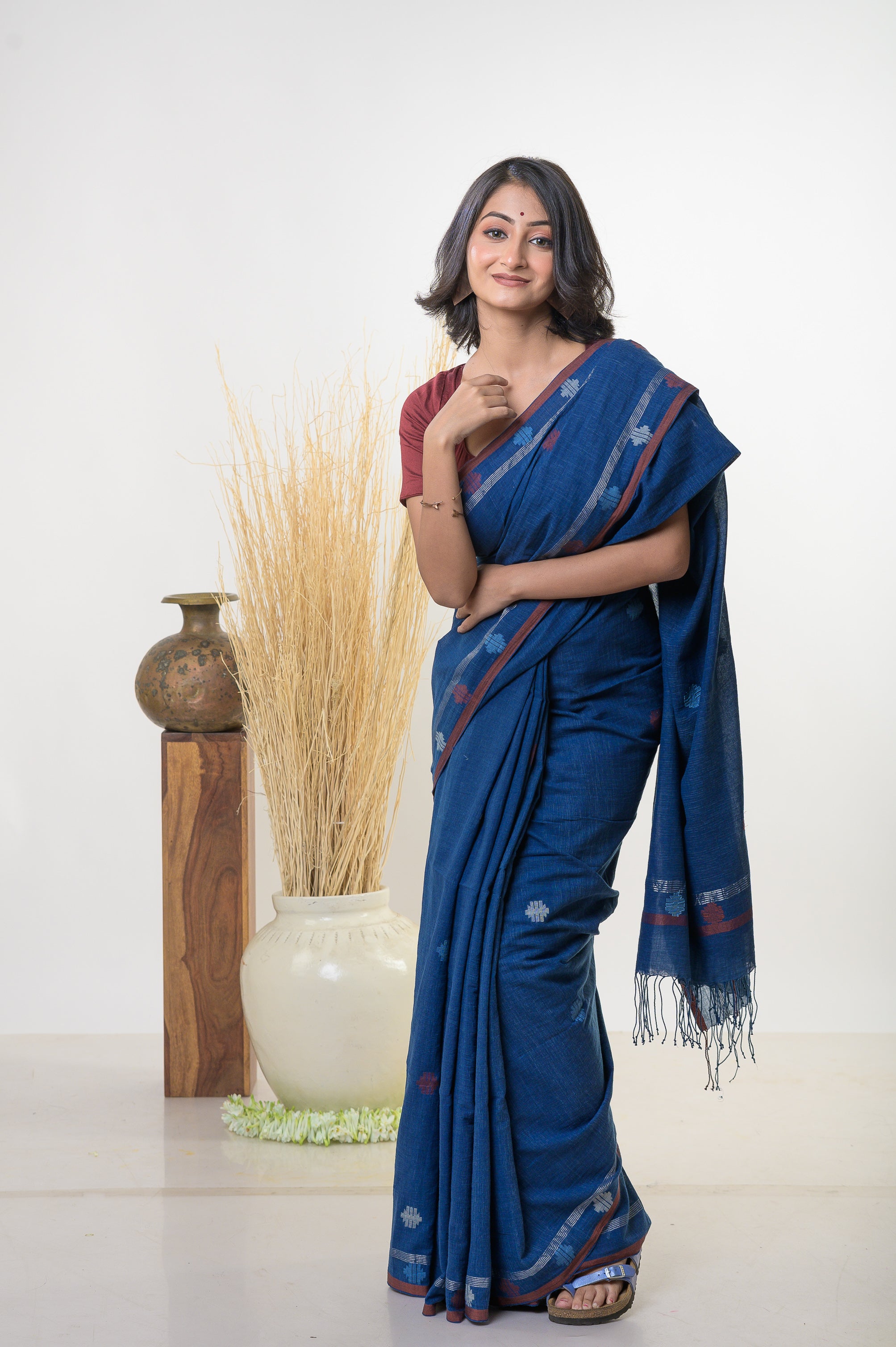 Barna - Indigo Handspun Cotton Jamdani Saree