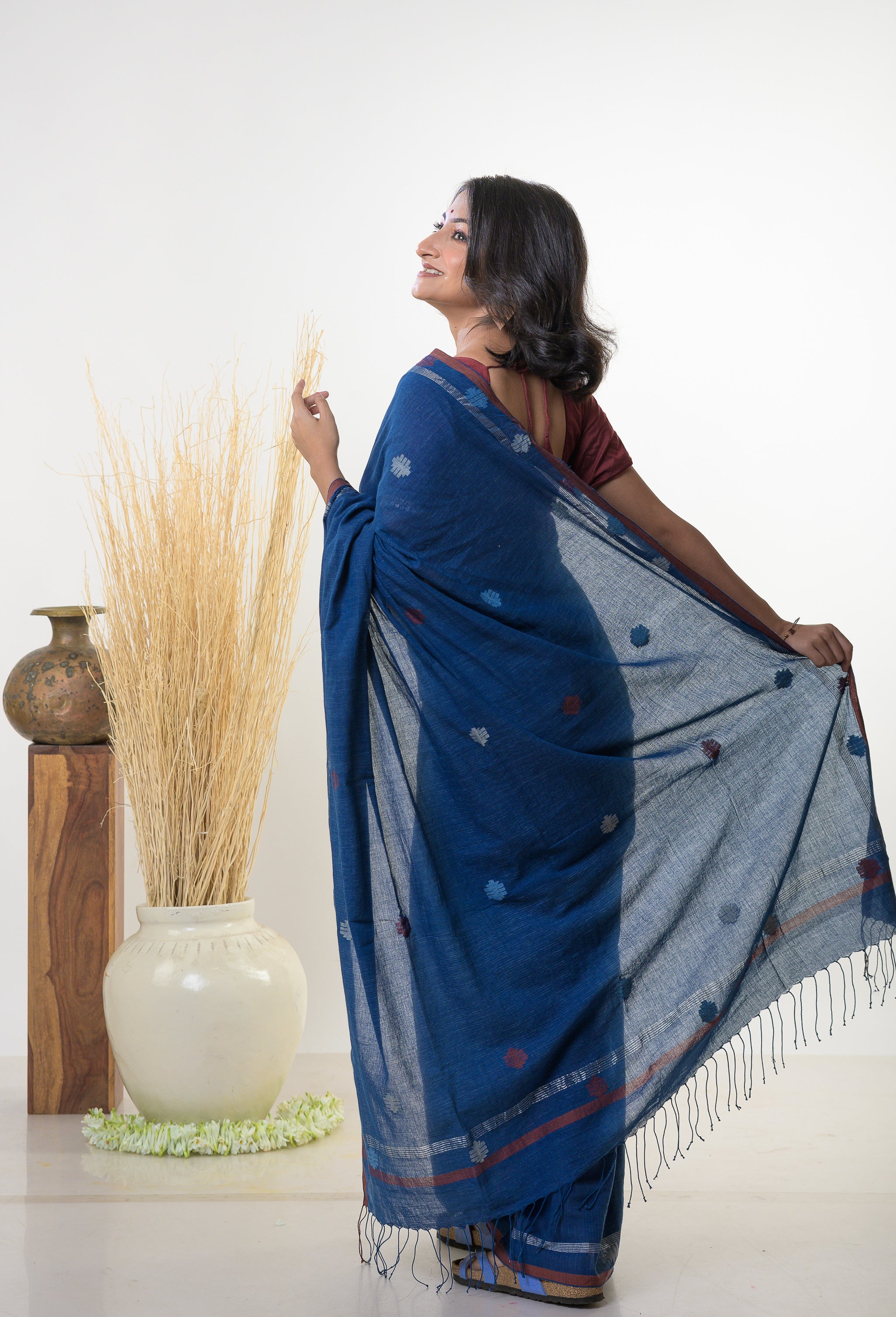 Barna - Indigo Handspun Cotton Jamdani Saree