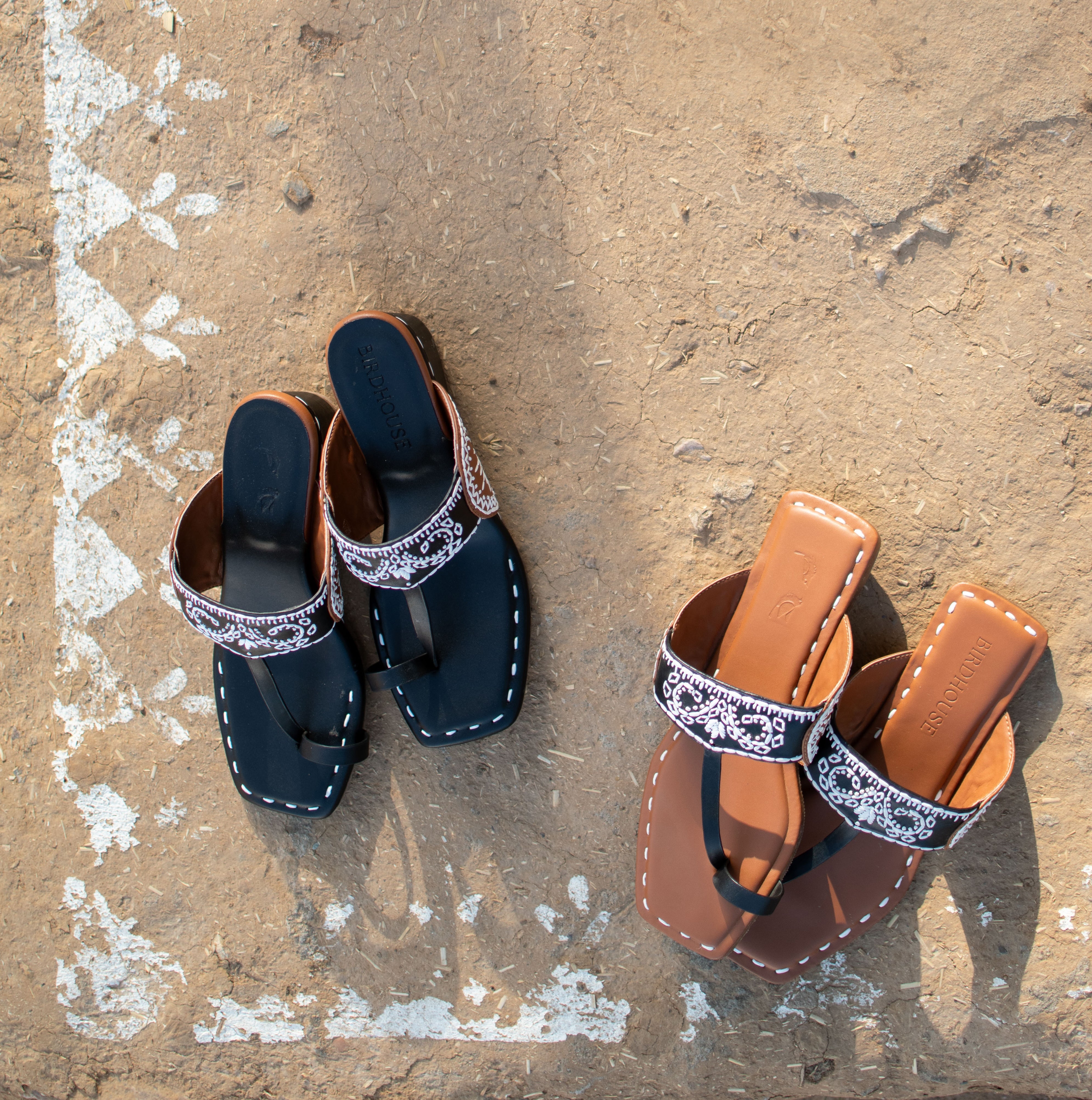 Black Mandana Flats