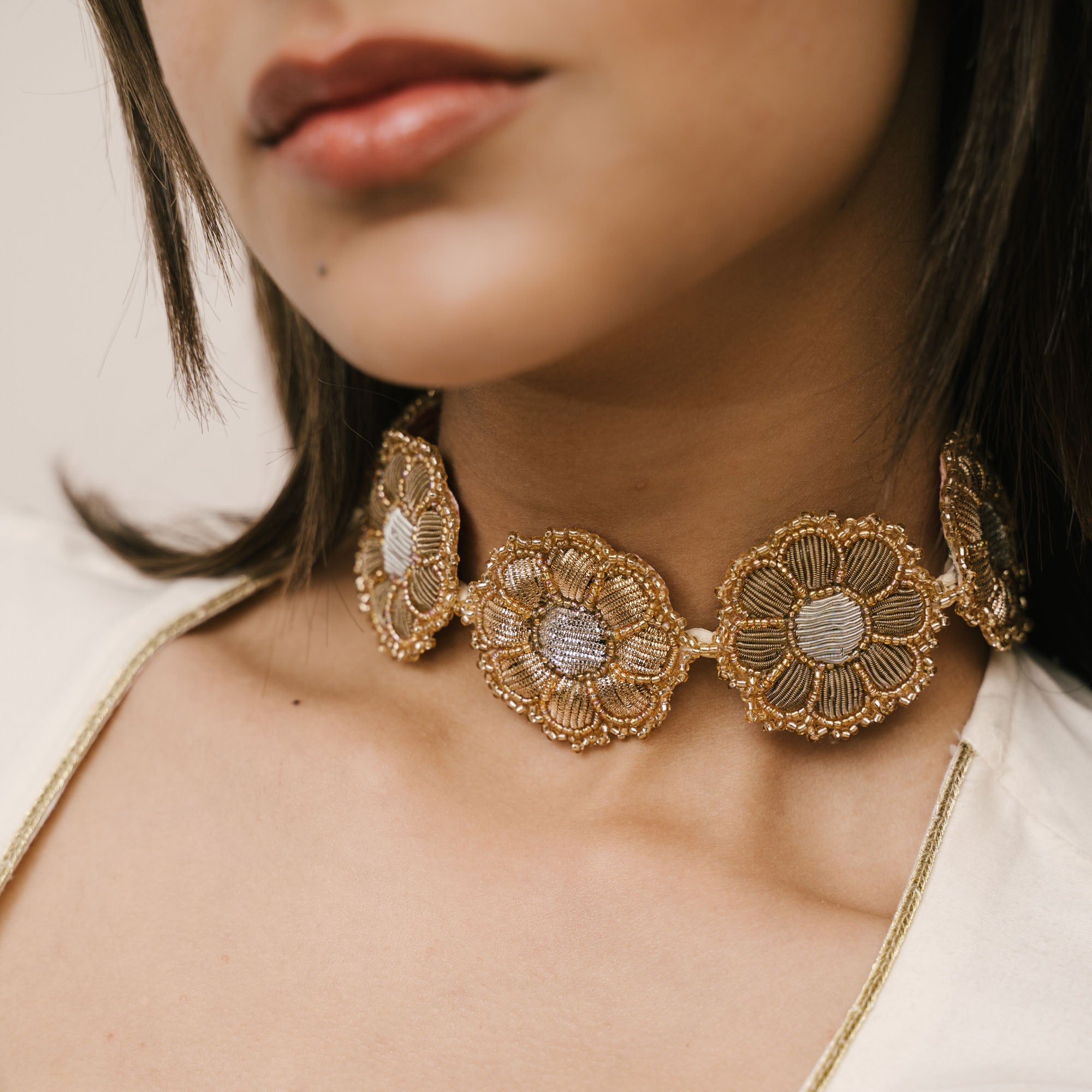 Guldasta - Gold And Silver Choker