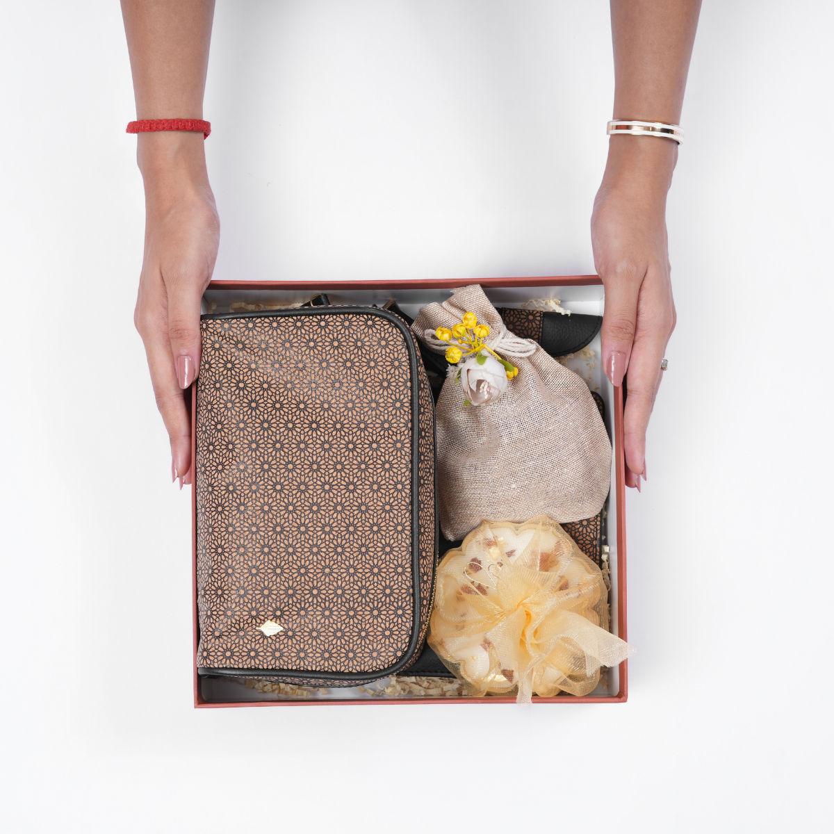 BOX 4: The Voyagers Gift Set