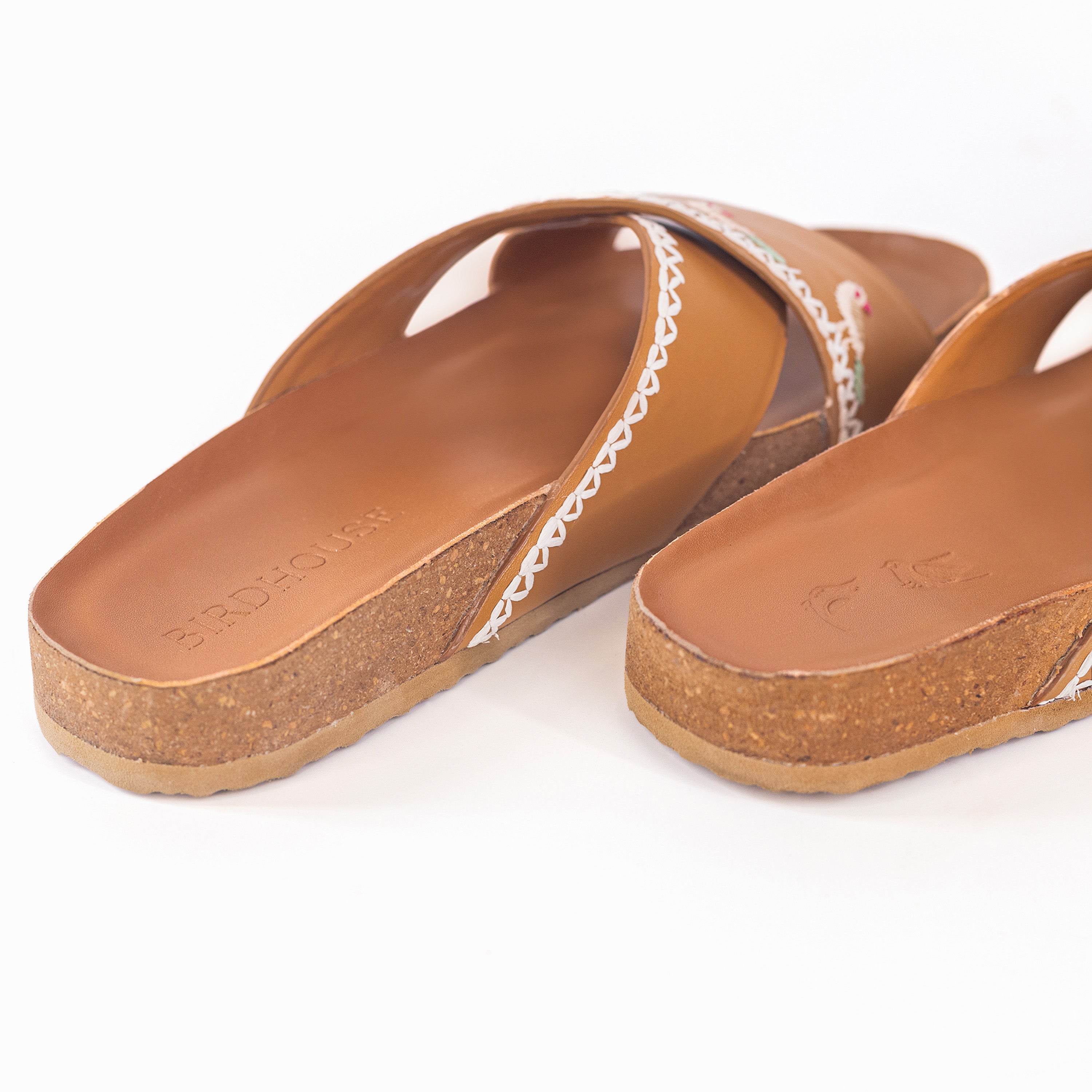 Tan 5 Tota slides