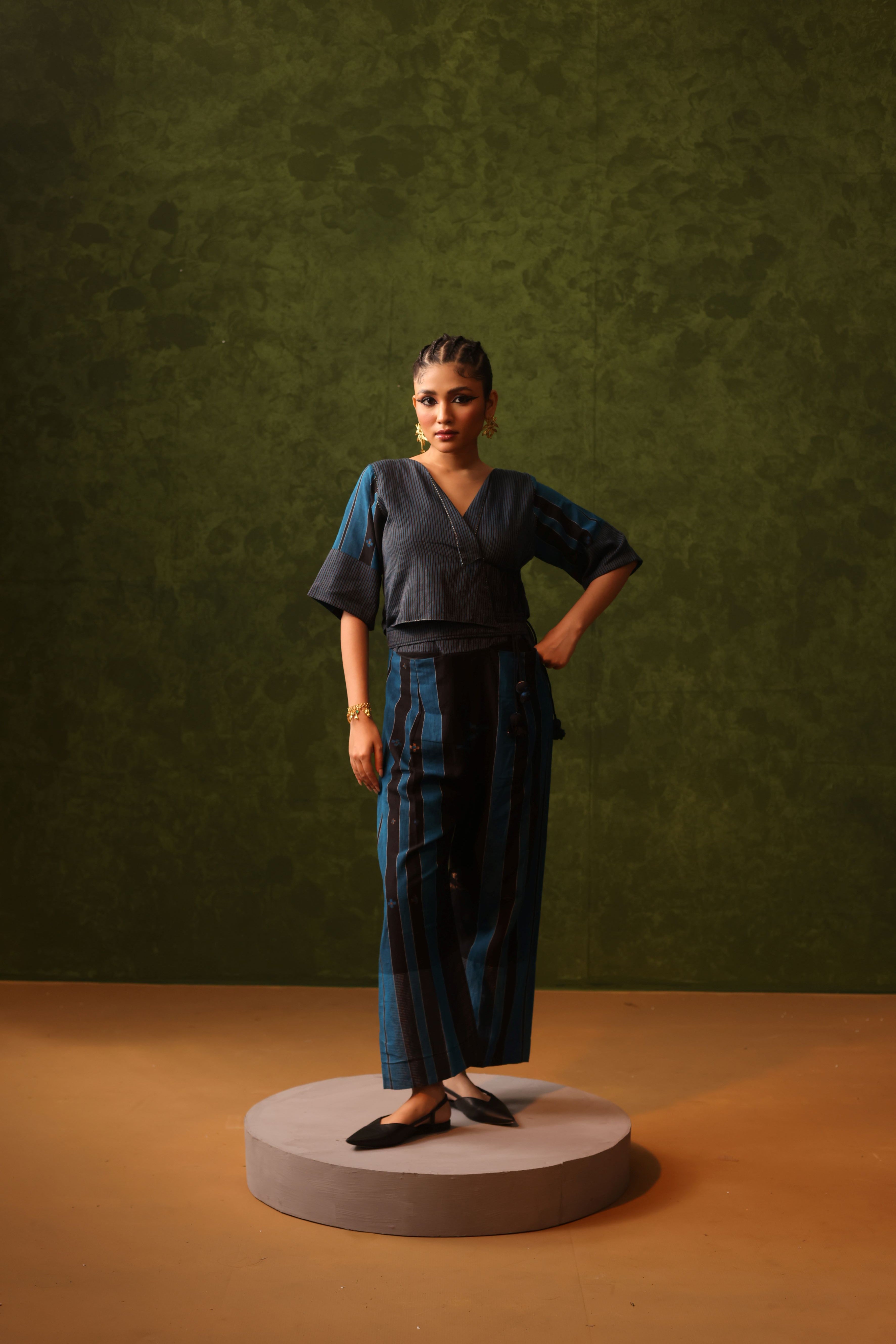 Roma - Black And Blue Handwoven Cotton Jamdani Co-Ord Set