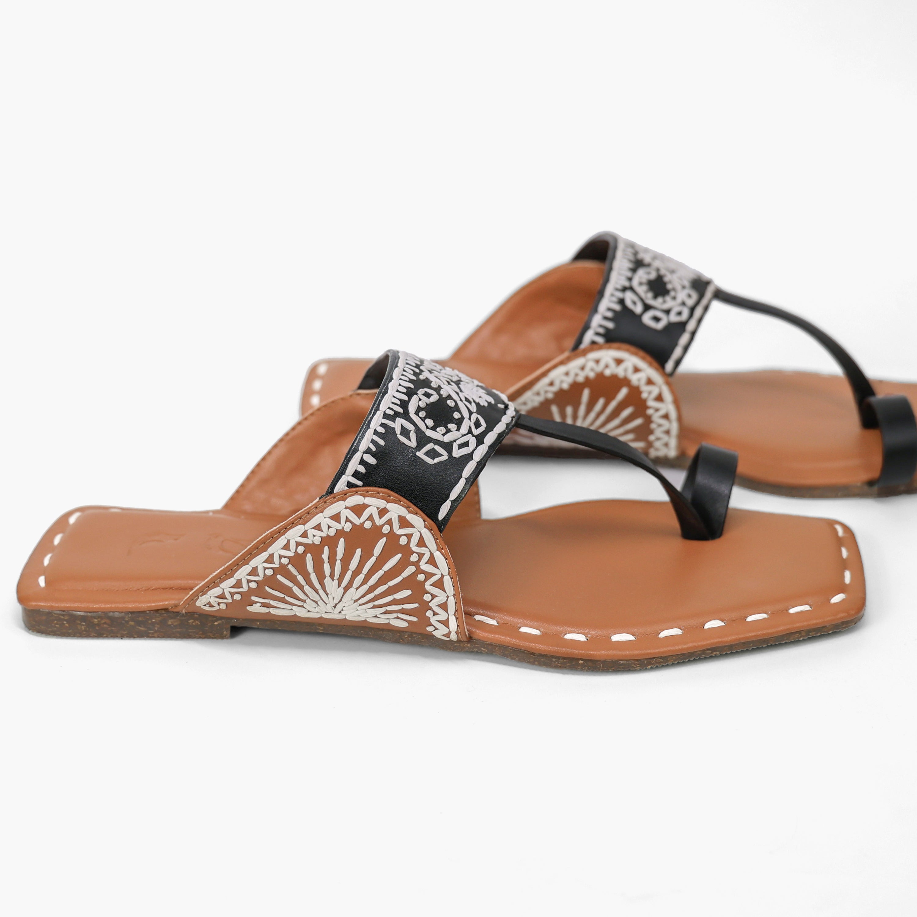 Black Mandana Flats