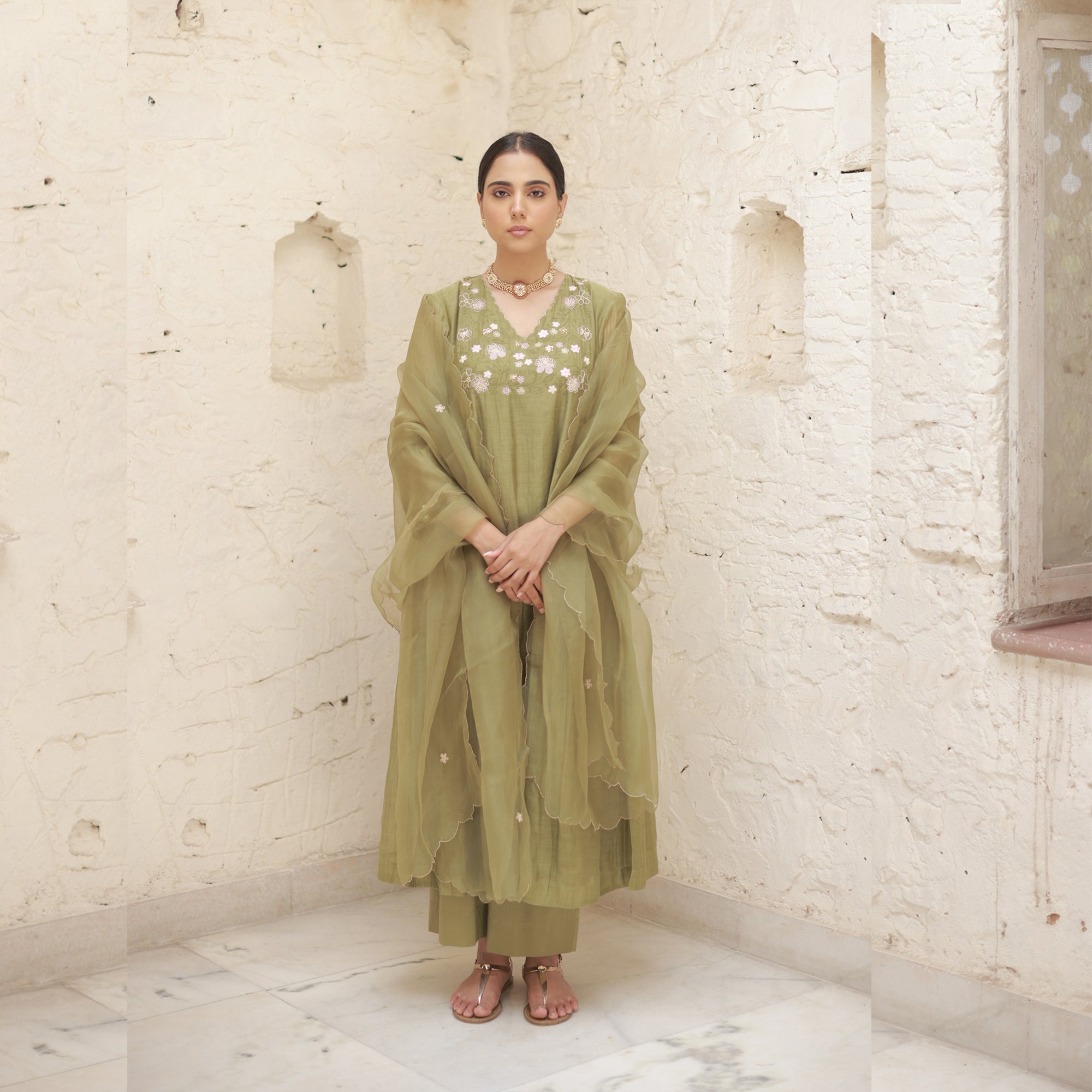 Amaryllis - Mehandi Green Handwoven Silk Cotton Chanderi Kurta Set