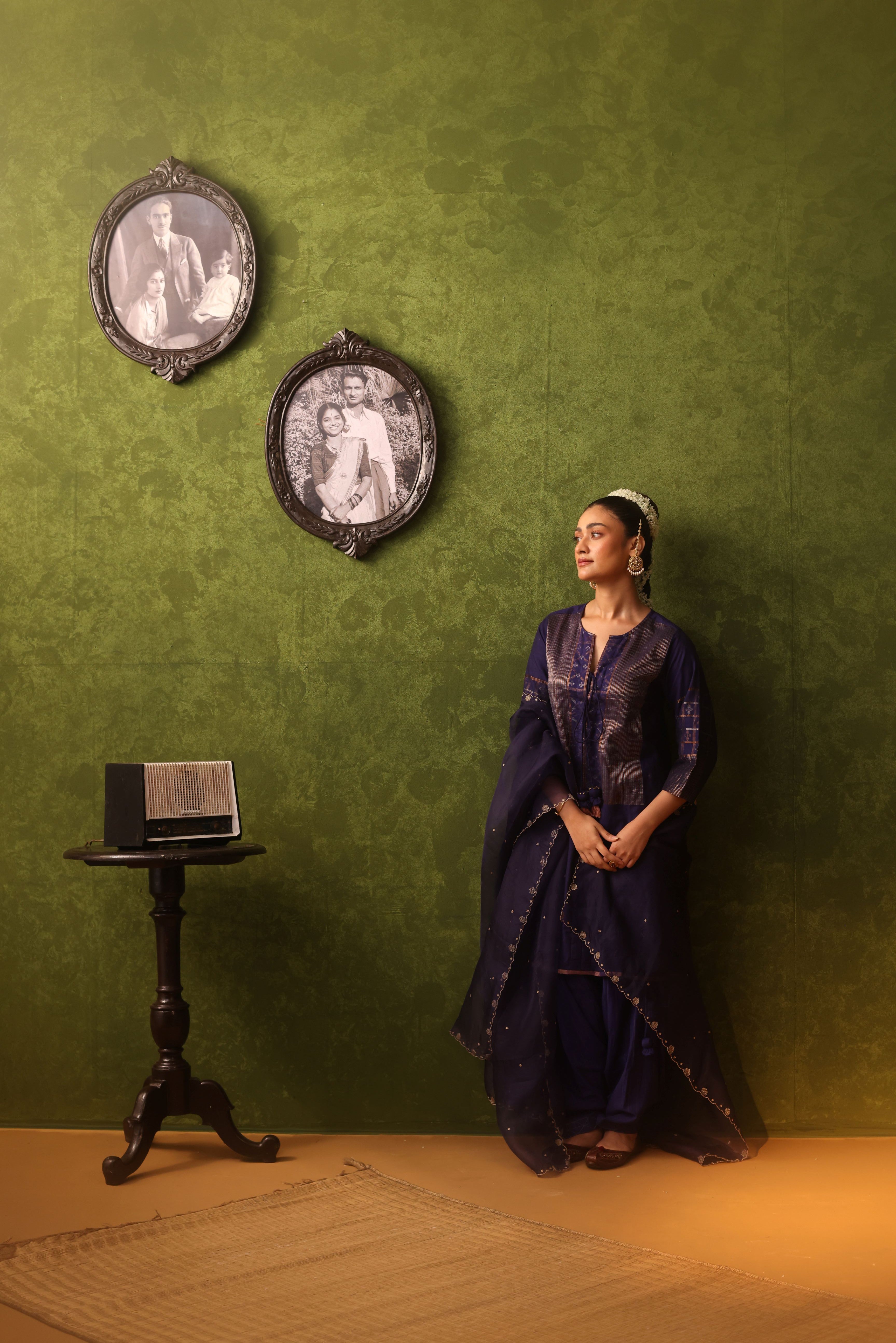 Zeenat - Indigo Handwoven Cotton Jamdani Kurta Set