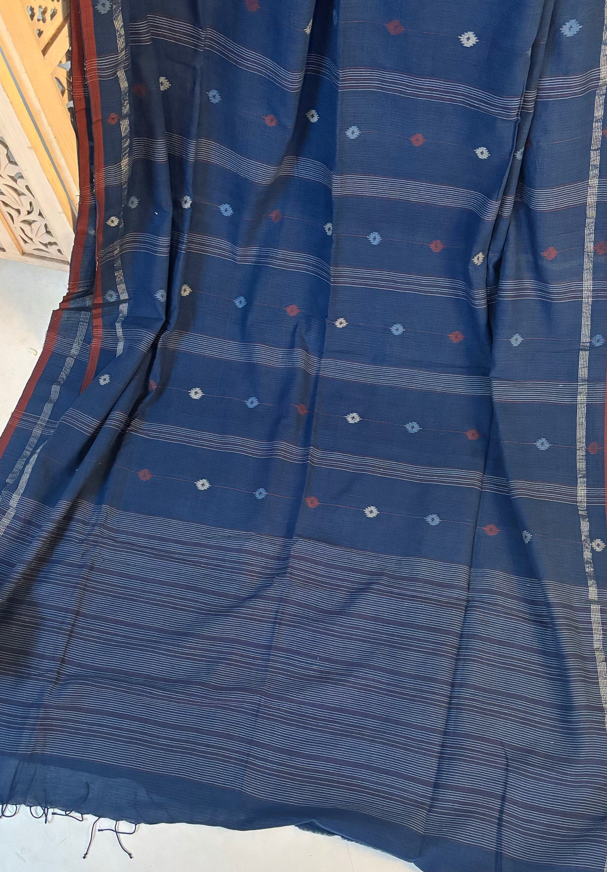 MEGHALEE-Indigo Handspun cotton jamdani saree