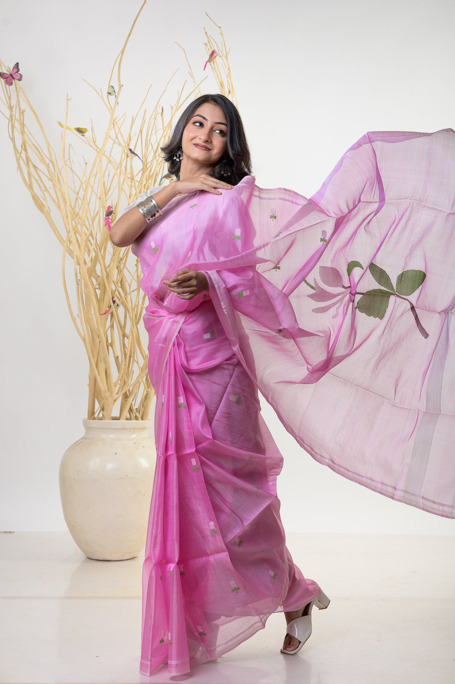 PUSHPITA- Pink silk floral jamdani saree