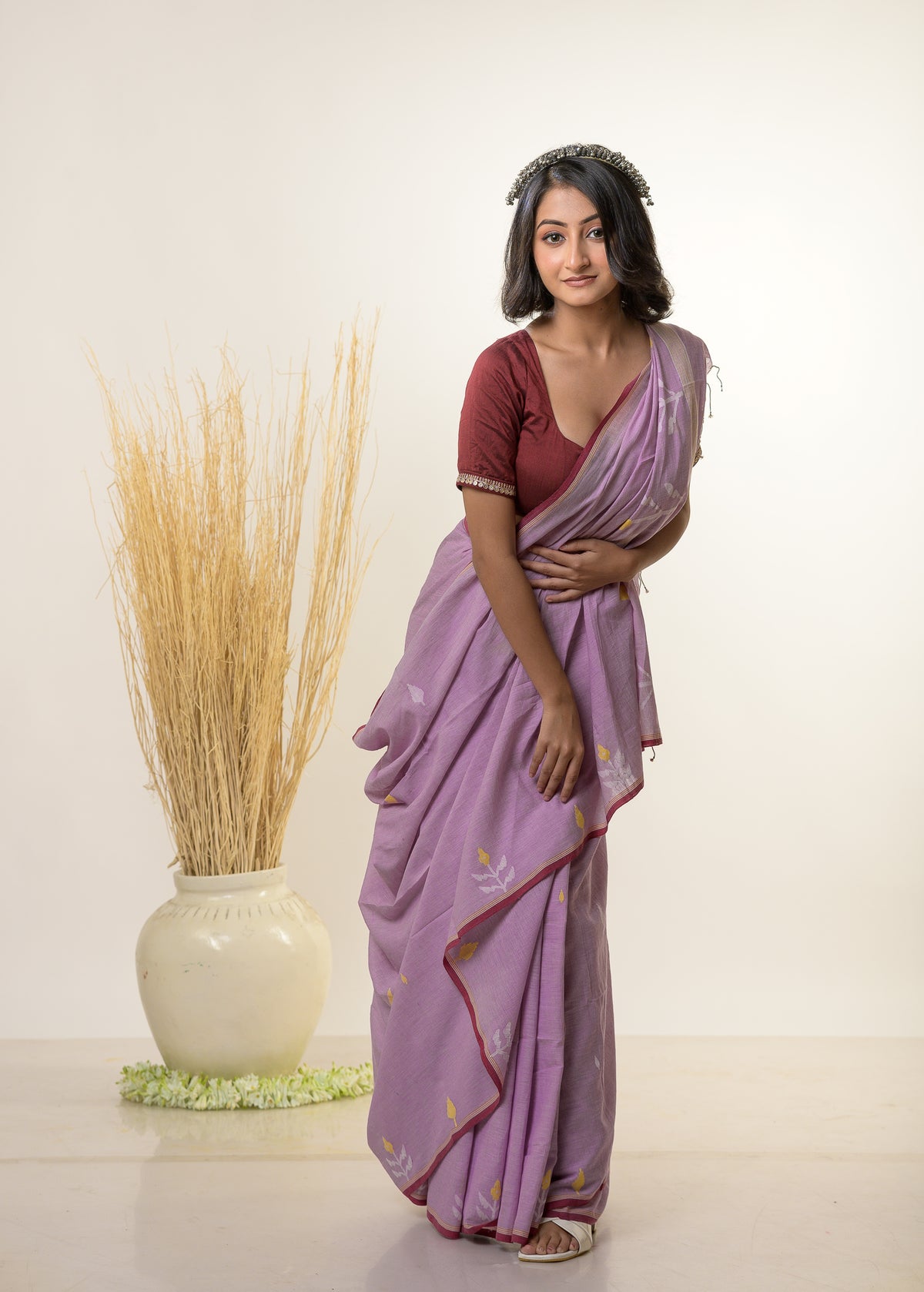 FALGUNI-Lavender handwoven cotton jamdani saree